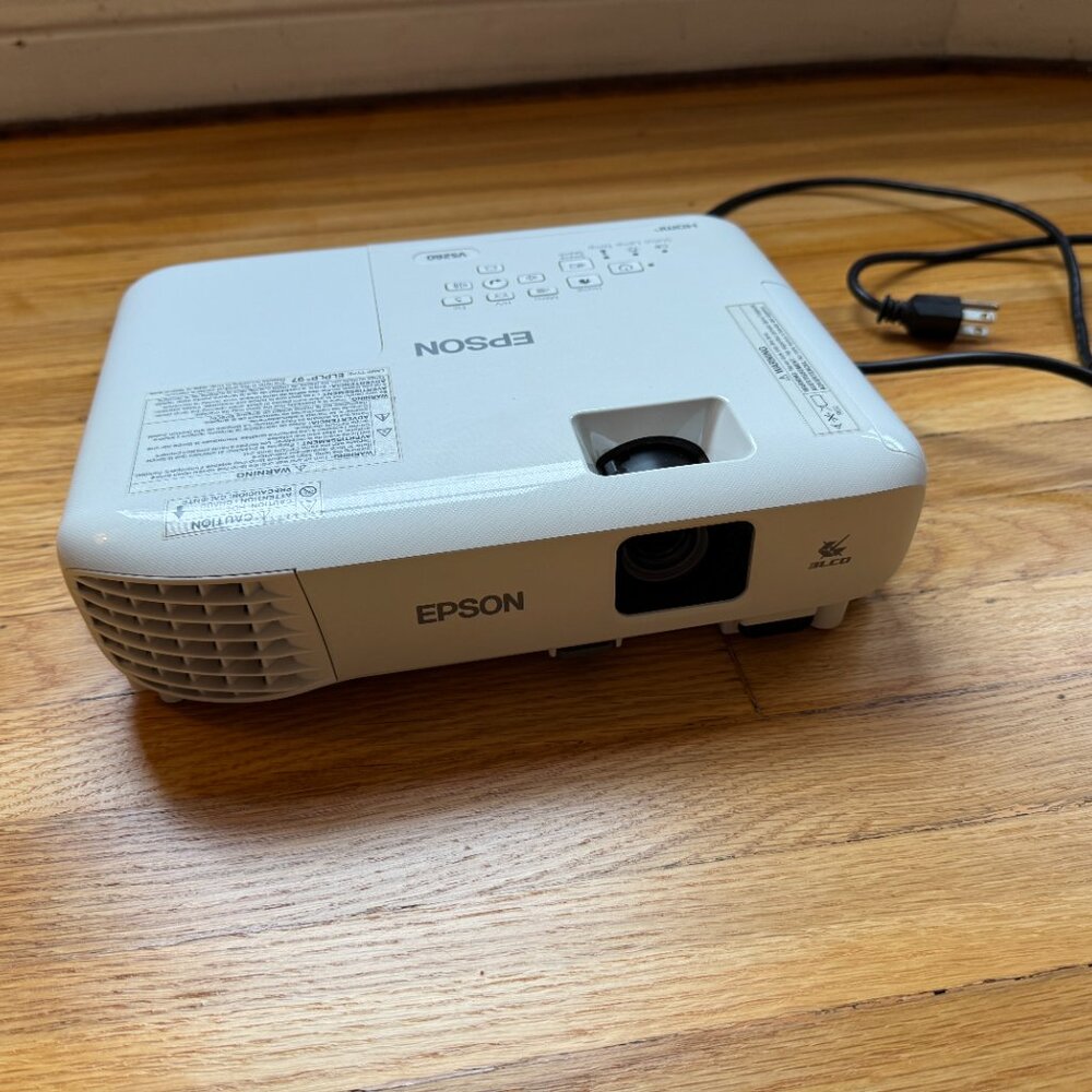 EPSON VS260 3LCD Projector + Remote